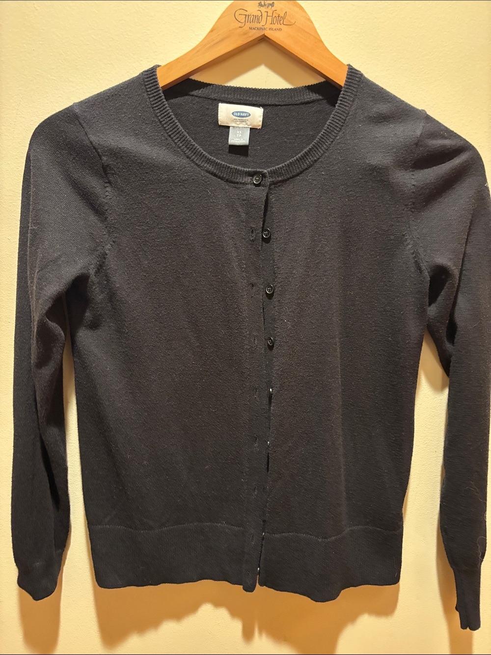 Old Navy Women's Dark Gray Button-Front Crewneck Cardigan